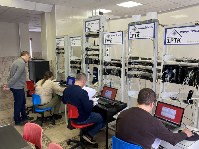 Обучение инженеров АО «Концерн «Созвездие» в учебном классе 1РТК