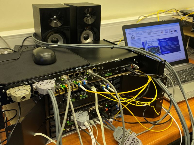 Гибкий мультиплексор "Транспорт-30х4" и оптический мультиплексор "Косатка"